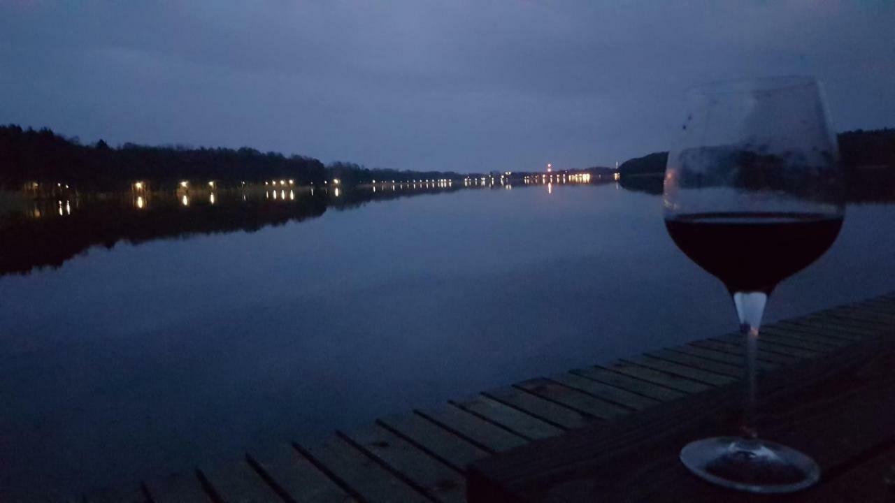 Przystan Kapitanat Lägenhet Szczecinek Exteriör bild